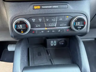 Ford Kuga 2.0 TDCi EcoBlue 4WD — SUV robuste, diesel économe et équipé — Thumbnail 16