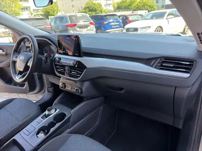 Ford Kuga 2.0 TDCi EcoBlue 4WD — SUV robuste, diesel économe et équipé — Thumbnail 26