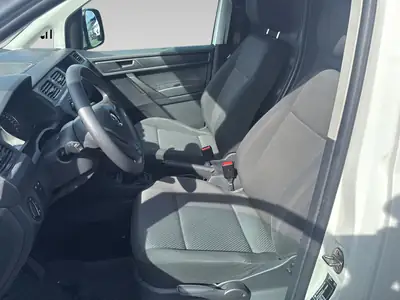 VW Caddy 2020 — Utilitaire compact fiable, excellent état avec garantie — Thumbnail 11
