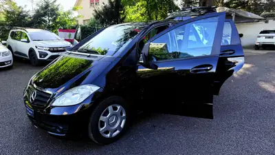 Mercedes-Benz Classe A 160 CDI Avantgarde — Diesel efficace, automatique, 160 000 km — Miniature 11