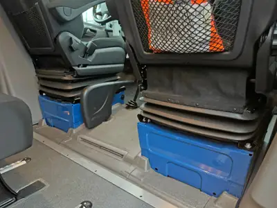 Mercedes-Benz Sprinter 906A IGLHAUT — L'utilitaire 4x4 polyvalent, 33 000 km seulement — detail