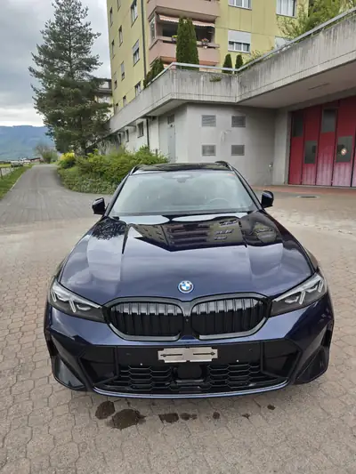 BMW 330e xDrive Touring M Sport Pro — Hybride rechargeable sportif, 60 000 km, finition maximale — Thumbnail 9
