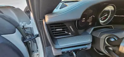 Porsche 911 Carrera 4 GTS PDK — Sportive allemande, direction arrière et châssis Aerokit — Miniatur 8