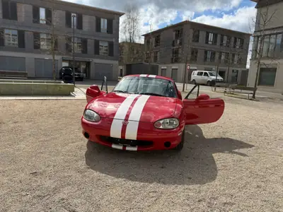 Mazda MX-5 NB GT-R Nr. 001 CH-Sondermode — Roadster légendaire, édition spéciale suisse — fianco