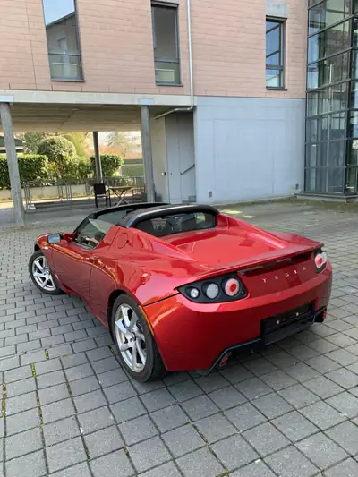 Tesla Roadster 2012 — Le cabriolet électrique révolutionnaire, seulement 12'700 km — Innenraum