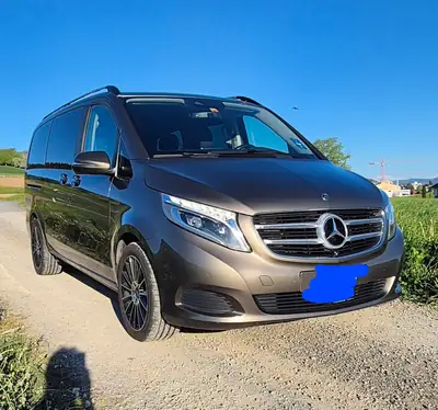 Mercedes-Benz V 220 d — Monospace premium diesel, 148'000 km, sans sinistre — exterior view
