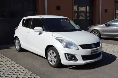 Suzuki Swift 1.2i 16V — Citadine fiable, premier propriétaire, état impeccable — arrière