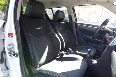 Suzuki Swift 1.2i 16V — Citadine fiable, premier propriétaire, état impeccable — Miniature 21