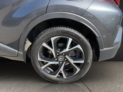 Toyota C-HR 1.8 HSD Comfort — Hybride performant, 38'000 km, design affirmé — Miniatura 9