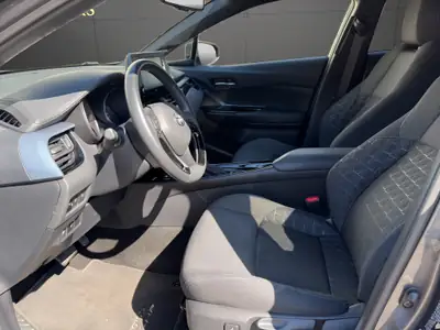 Toyota C-HR 1.8 HSD Comfort — Hybride performant, 38'000 km, design affirmé — Miniatura 11