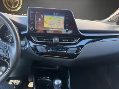 Toyota C-HR 1.8 HSD Comfort — Hybride performant, 38'000 km, design affirmé — Miniatura 16