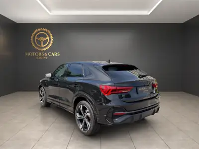 Audi Q3 Sportback 45TFSI S line — Hybride léger, 38'000 km, toit ouvrant panoramique — Heckansicht