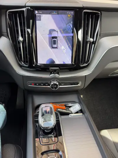 Volvo XC60 B5 Diesel Mild Hybrid AWD — SUV premium hybride, 44'000 km seulement — Miniatur 22