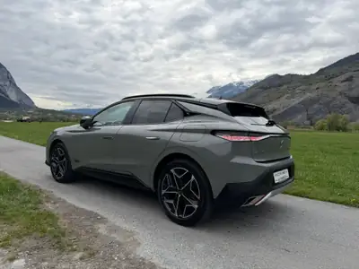 DS 4 1.6 E-Tense Cross Rivoli — Hybride rechargeable 225 ch, 93 000 km seulement — Detail