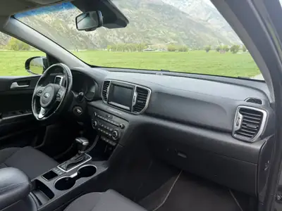Kia Sportage 1.6 T-GDi 4WD — SUV polyvalent, 120'000 km, garantie 12 mois — Miniature 18
