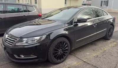 VW Passat CC 2.0 TDI BlueMotion — Élégance coupé, motorisation économe et fiable — fianco