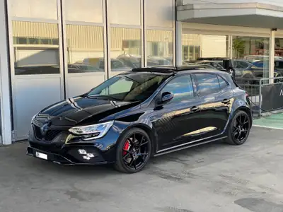 Renault Mégane R.S. Ultime 300 EDC — Performance 300 ch, État collection, Très faible kilométrage — côté