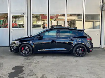 Renault Mégane R.S. Ultime 300 EDC — Performance 300 ch, État collection, Très faible kilométrage — arrière