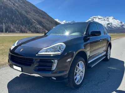 Porsche Cayenne S (957) — SUV sportif 385 ch, entretien impeccable — vue extérieure