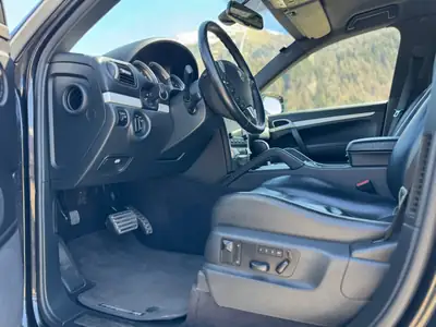 Porsche Cayenne S (957) — SUV sportif 385 ch, entretien impeccable — Miniature 9
