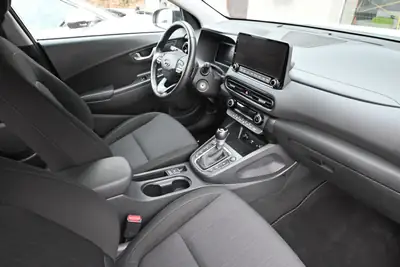 Hyundai Kona 1.6 T-GDi Amplia 4WD — SUV compact turbo, 28'000 km seulement — Thumbnail 10