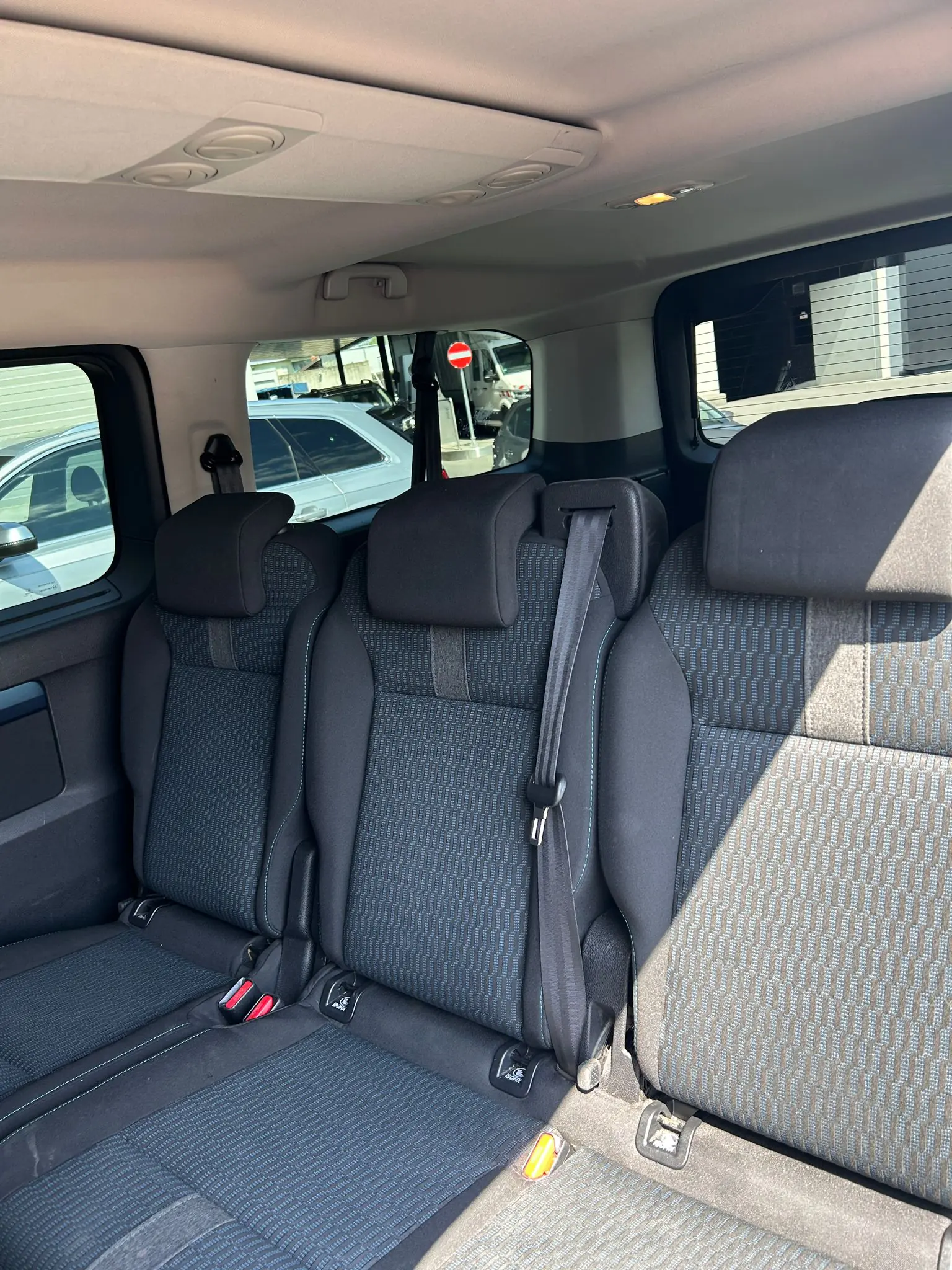 Peugeot Traveller 2018 occasion Au — 5
