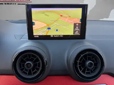 Audi Q2 1.4 TFSI S-tronic — Compact SUV dynamique, sans sinistre, équipé — Thumbnail 15