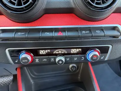 Audi Q2 1.4 TFSI S-tronic — Compact SUV dynamique, sans sinistre, équipé — Thumbnail 16