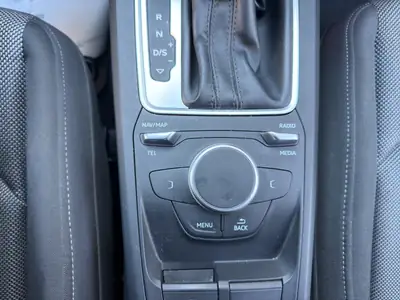 Audi Q2 1.4 TFSI S-tronic — Compact SUV dynamique, sans sinistre, équipé — Thumbnail 21