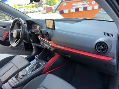 Audi Q2 1.4 TFSI S-tronic — Compact SUV dynamique, sans sinistre, équipé — Thumbnail 26