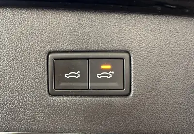VW Tiguan Allspace 2.0 TSI Highline 4Motion — 7 places, toit panoramique, SUV familial éprouvé — Miniature 14