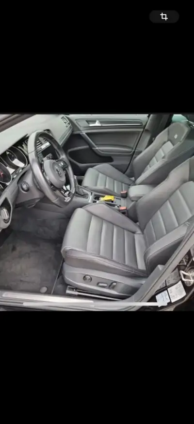 VW Golf 2.0 TSI R360S 4Motion — Édition spéciale ABT 360 ch, transmission intégrale — dashboard