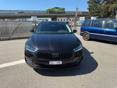 Skoda Octavia Combi 2.0 TDI DSG — Break diesel automatique, 116'000 km, Full Black — vue extérieure