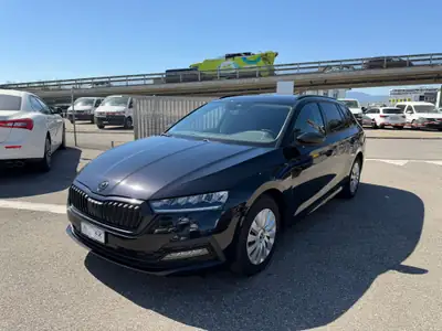 Skoda Octavia Combi 2.0 TDI DSG — Break diesel automatique, 116'000 km, Full Black — côté