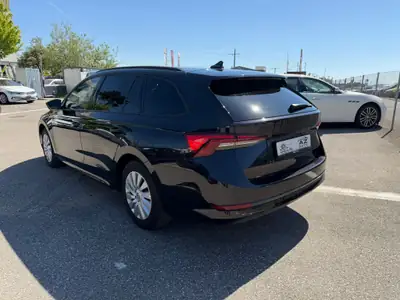 Skoda Octavia Combi 2.0 TDI DSG — Break diesel automatique, 116'000 km, Full Black — intérieur