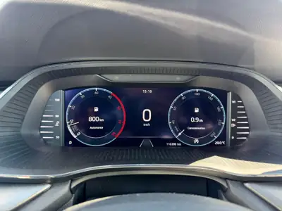 Skoda Octavia Combi 2.0 TDI DSG — Break diesel automatique, 116'000 km, Full Black — Miniature 10