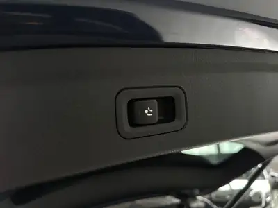 Mercedes-Benz GLE 450 d 4Matic AMG Line — SUV premium hybride diesel, 37 000 km seulement — Thumbnail 17