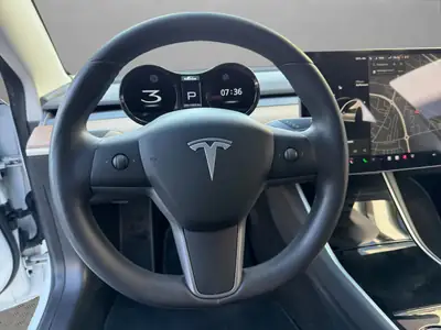 Tesla Model 3 Performance Dual Motor AWD — Berline électrique haute performance, 120'000 km — Thumbnail 9