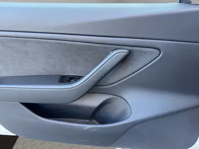 Tesla Model 3 Performance Dual Motor AWD — Berline électrique haute performance, 120'000 km — Thumbnail 11