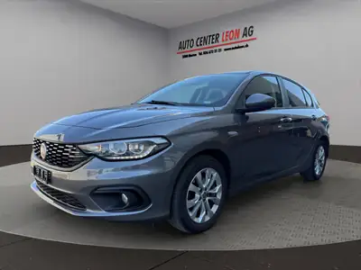 Fiat Tipo 1.4 TJet Lounge — Berline fiable, équipée et économique — side view