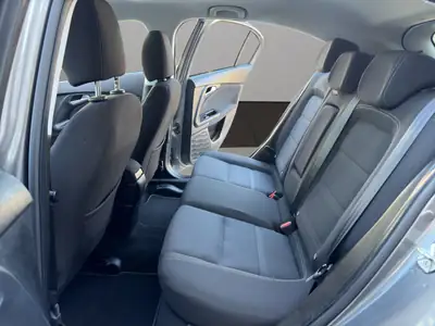 Fiat Tipo 1.4 TJet Lounge — Berline fiable, équipée et économique — Thumbnail 12