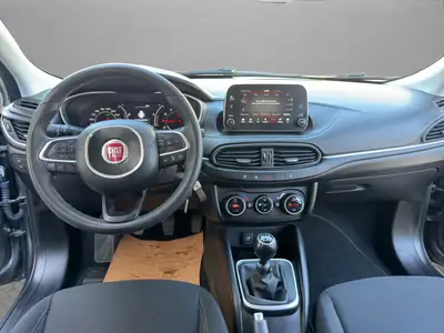 Fiat Tipo 1.4 TJet Lounge — Berline fiable, équipée et économique — Thumbnail 13