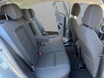 Fiat Tipo 1.4 TJet Lounge — Berline fiable, équipée et économique — Thumbnail 17
