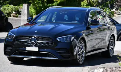 Mercedes-Benz E 400 d T 4Matic AMG Line — Break diesel performant, 46 200 km seulement — Außenansicht