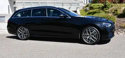 Mercedes-Benz E 400 d T 4Matic AMG Line — Break diesel performant, 46 200 km seulement — Seitenansicht