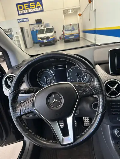 Mercedes-Benz Classe B 200 — Monospace urbain fiable, 149 000 km, révision à jour — Miniatura 8