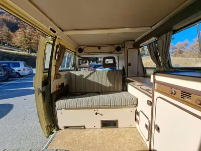VW T3 Joker 1986 — Camping-car vintage diesel, aménagé complet et prêt à l'aventure — arrière