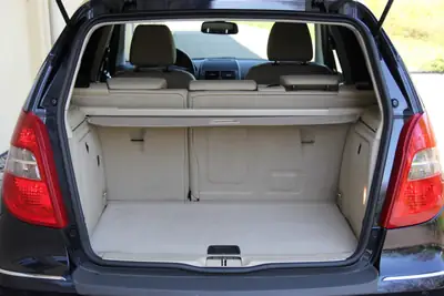 Mercedes-Benz Classe A 200 Élégance — Berline compacte automatique, faible consommation — Miniature 16