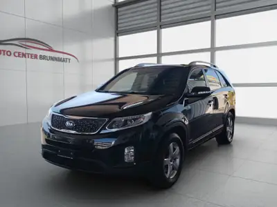 Kia Sorento 2.2 CRDI — SUV 7 places robuste, diesel efficace et entretien récent — vista esterna