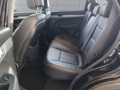 Kia Sorento 2.2 CRDI — SUV 7 places robuste, diesel efficace et entretien récent — Miniatura 9